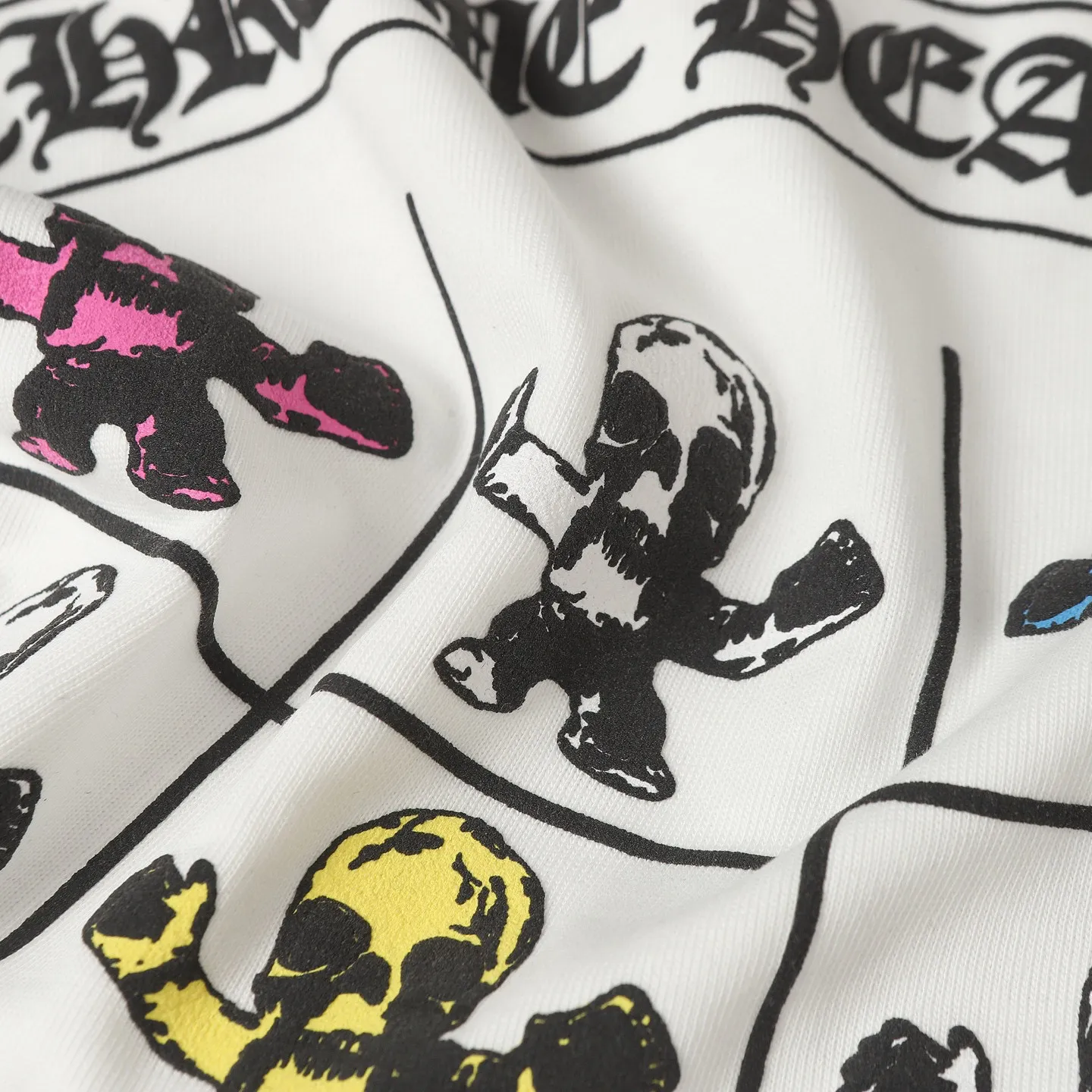 🅿️170 CHORME HEARTS CH FOTI co-branded skull short-sleeved T-shirt. The original version was purchased at a New York counter for NT$4,000. It is custom-made with 230g pure cotton fabric with the same zp. The printing is made of film opening and screen printing. In order to achieve the same consistency as the original version, the nine-square grid skull on the back was individually debugged seven times on the film version. The original loose version has not been cut, and the details of customized accessories are Size: XS-L
